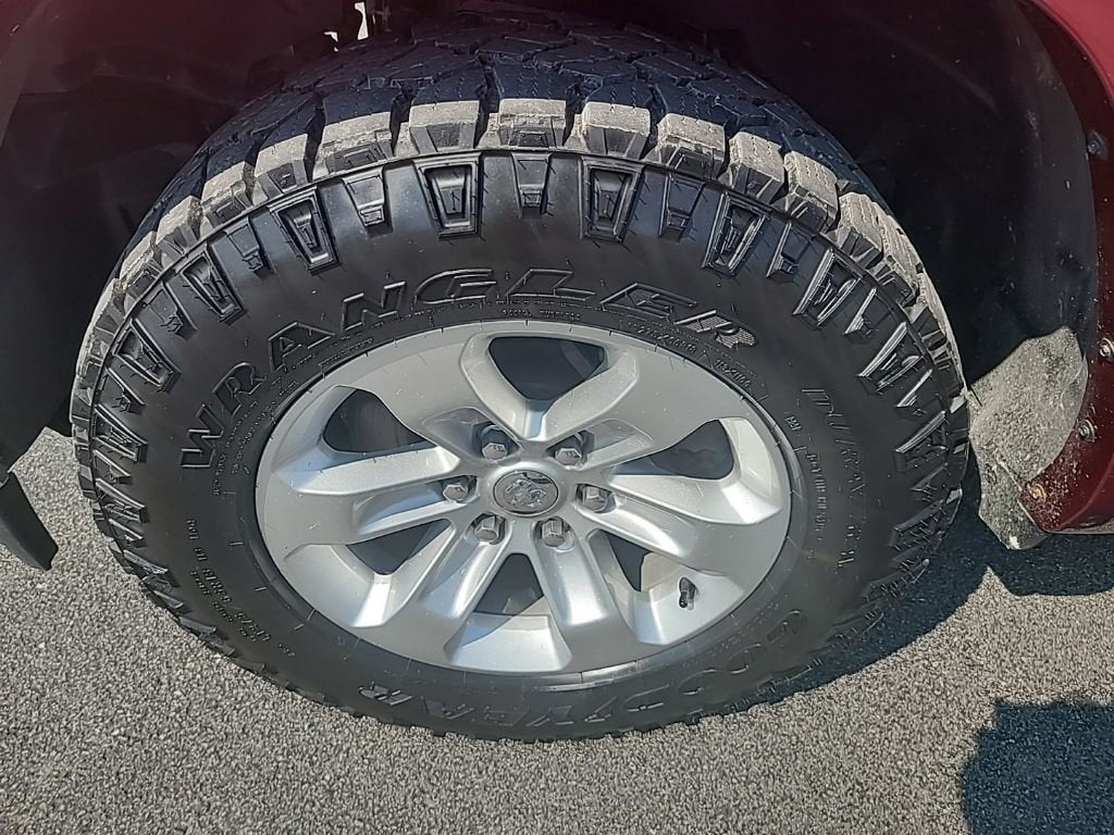 2022 RAM 1500 Laramie Crew Cab 4x4 5'7" Box