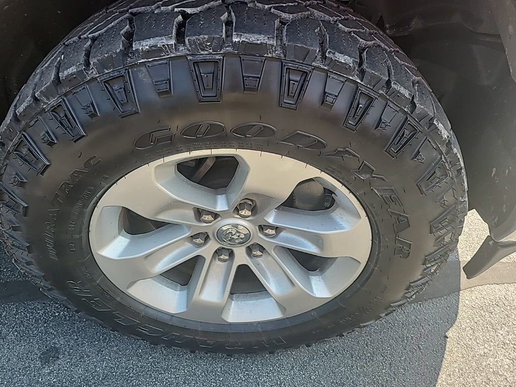 2022 RAM 1500 Laramie Crew Cab 4x4 5'7" Box