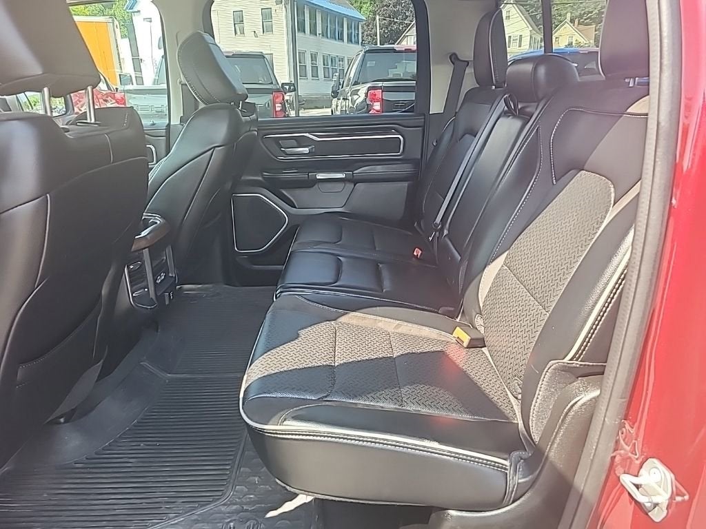 2022 RAM 1500 Laramie Crew Cab 4x4 5'7" Box