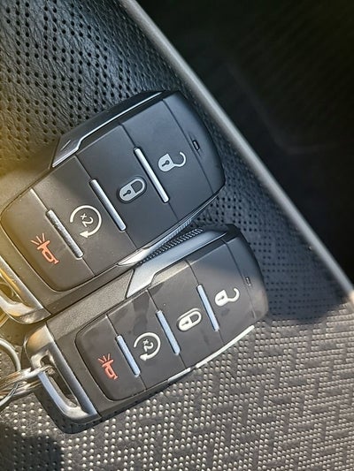 2022 RAM 1500 Laramie Crew Cab 4x4 5'7" Box