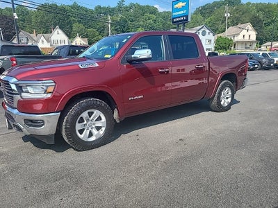 2022 RAM 1500 Laramie Crew Cab 4x4 5'7" Box