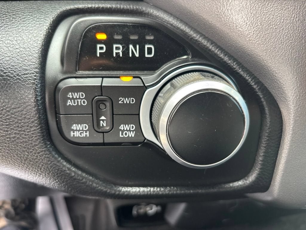 2022 RAM 1500 Big Horn Crew Cab 4x4 6'4" Box