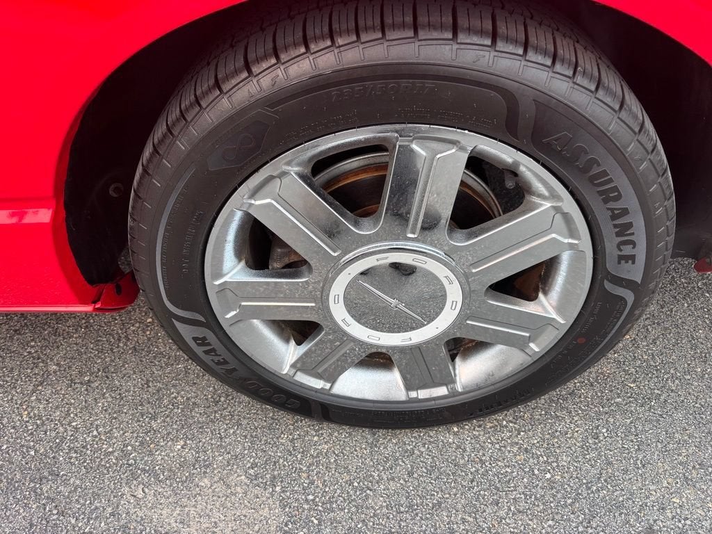 2005 Ford Thunderbird Deluxe