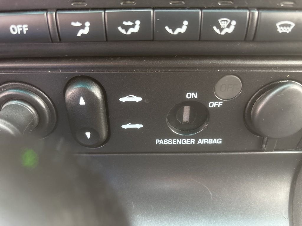 2002 Ford Thunderbird w/Hardtop Premium