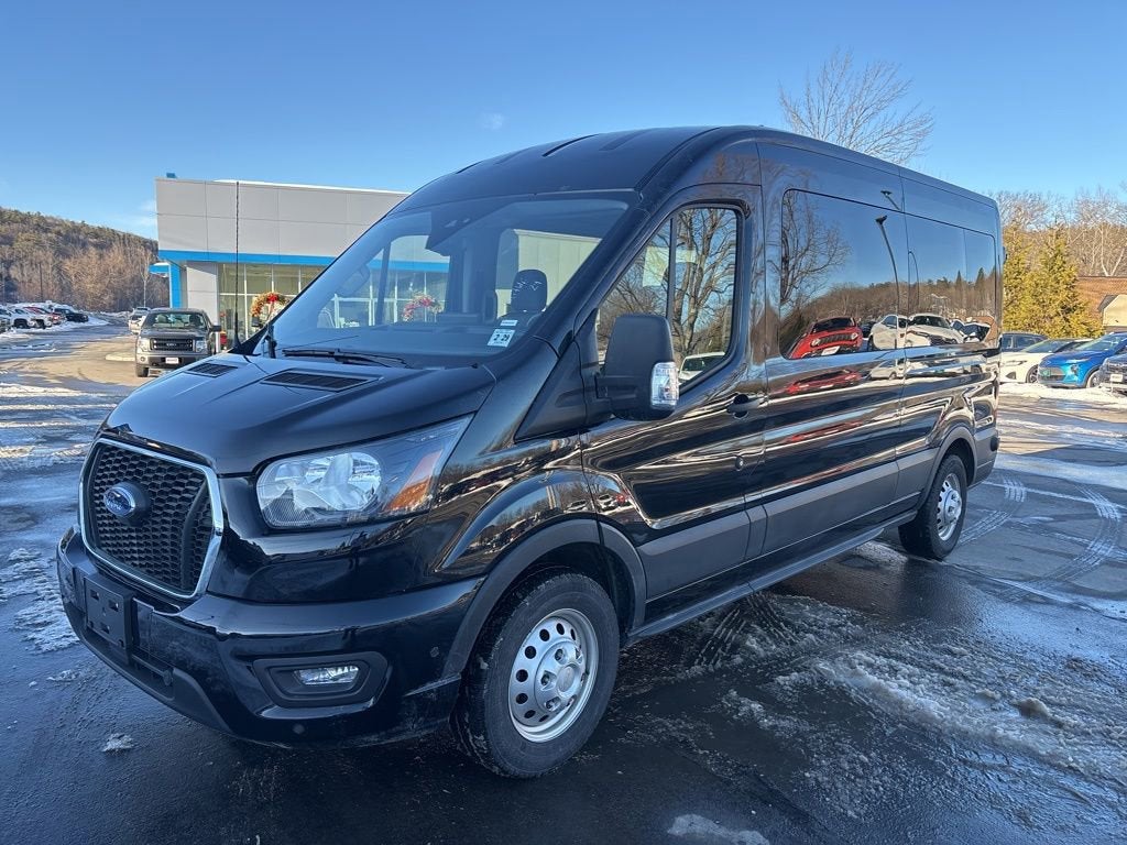 2024 Ford Transit Passenger Wagon XL