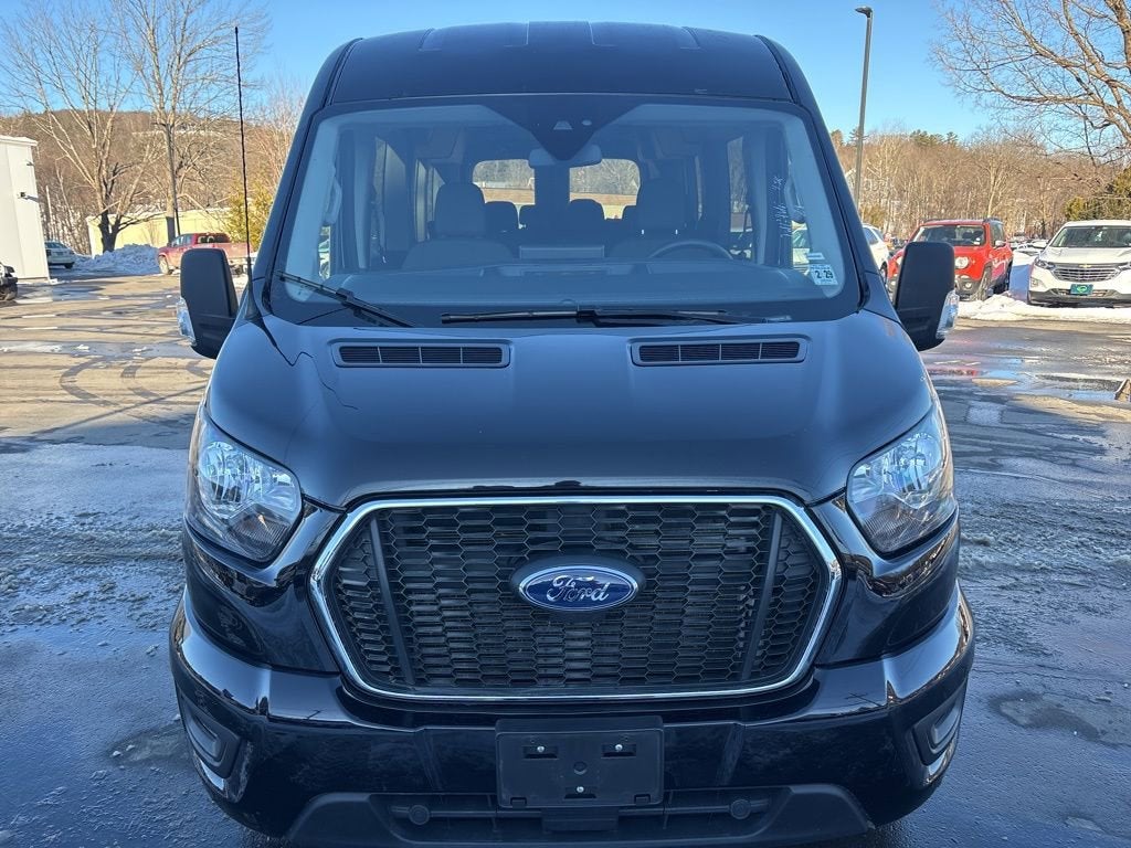 2024 Ford Transit Passenger Wagon XL