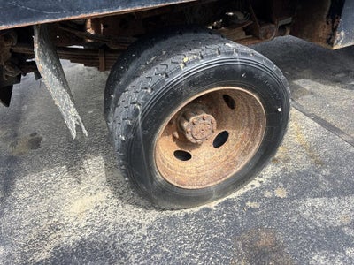 1999 Ford Super Duty F-550 XL