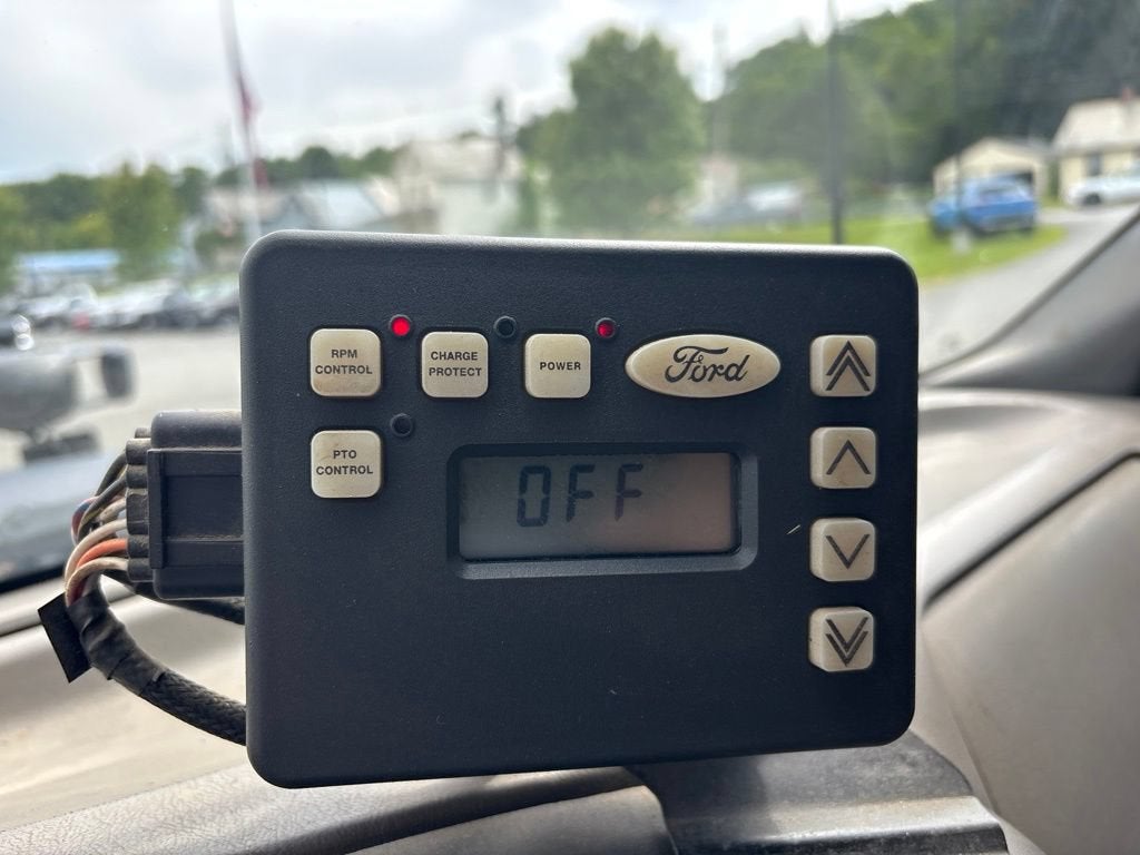 1999 Ford Super Duty F-550 XL