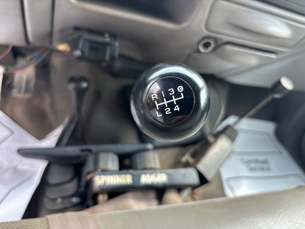 1999 Ford Super Duty F-550 XL