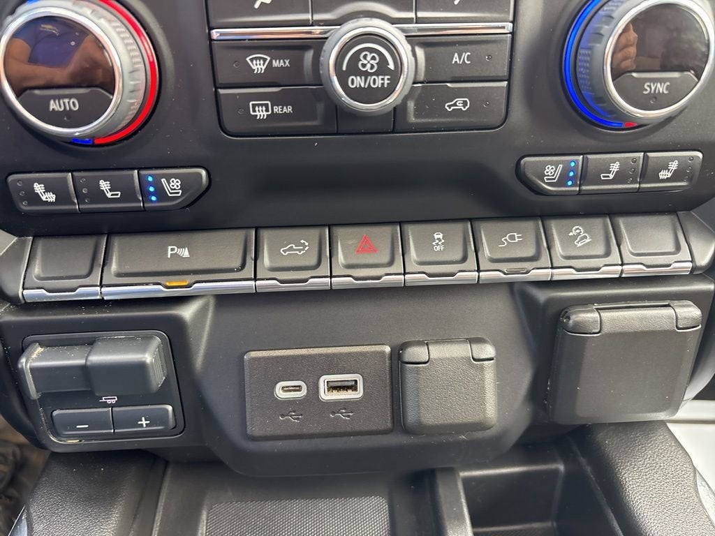 2022 Chevrolet Silverado 3500 HD High Country