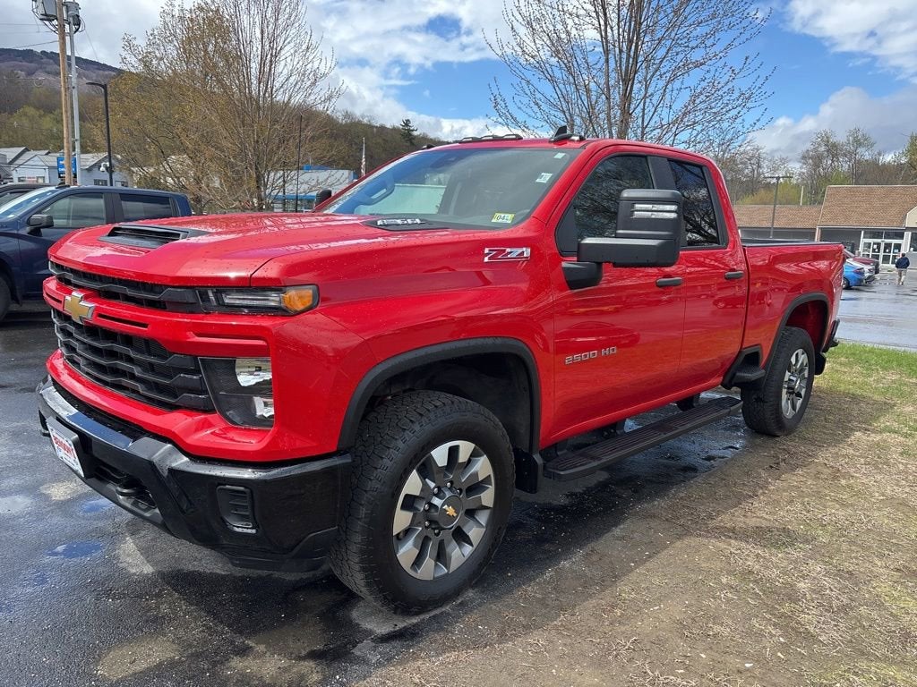 2024 Chevrolet Silverado HD Custom 4WD Double Cab Standard Box's photo