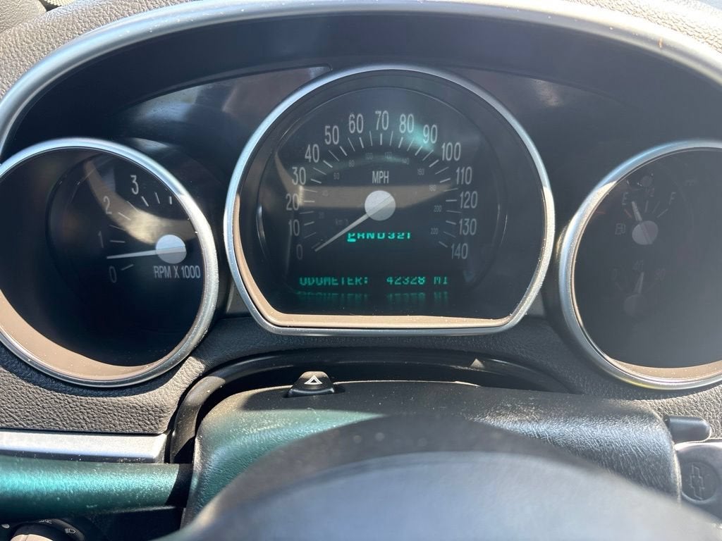 2004 Chevrolet SSR LS
