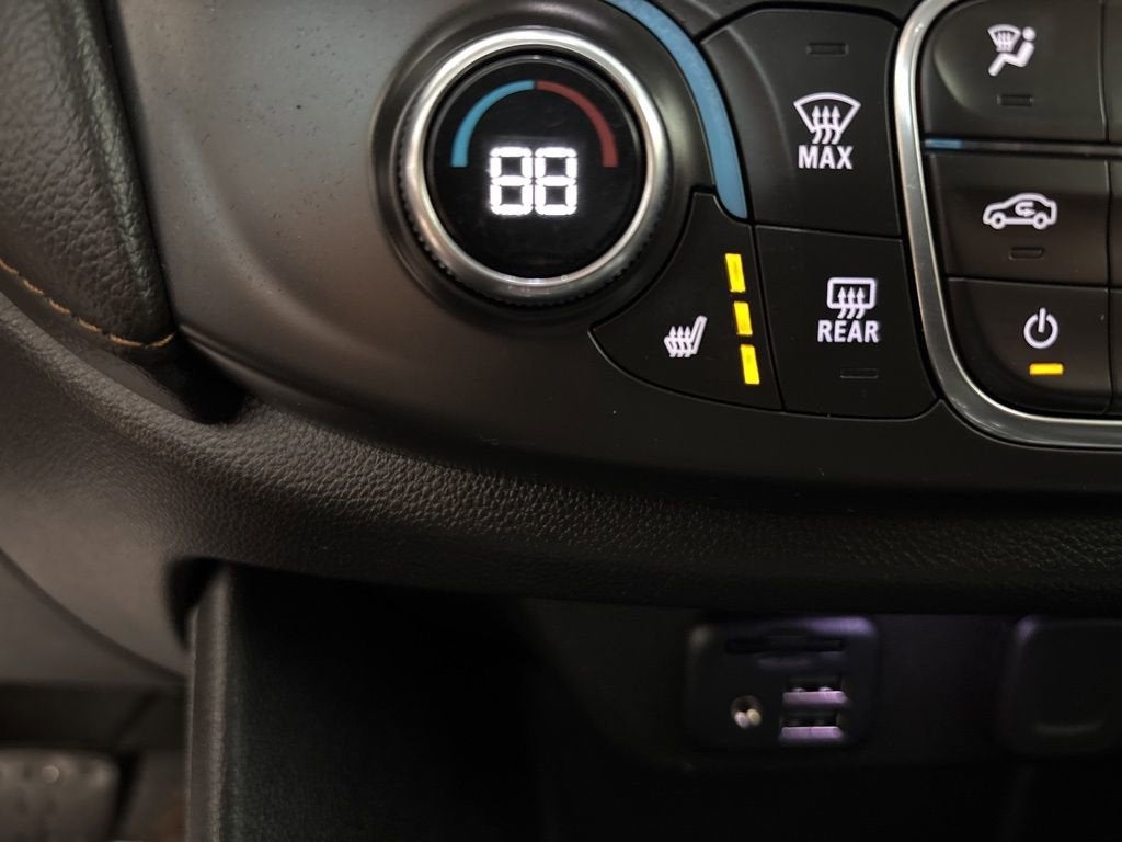 2020 Chevrolet Traverse LT Leather