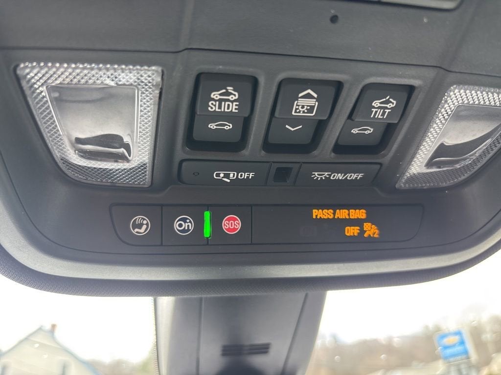 2023 Chevrolet Traverse Premier