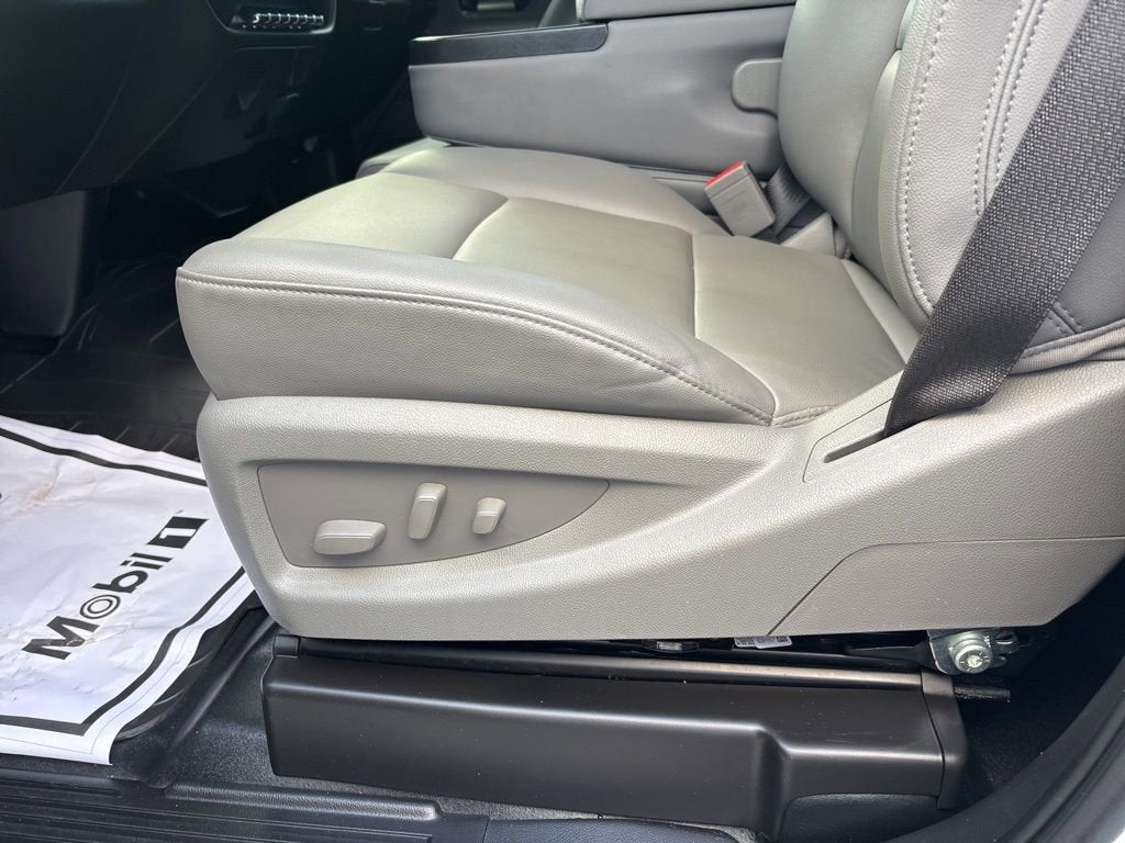 2024 Chevrolet Silverado 5500 HD Work Truck