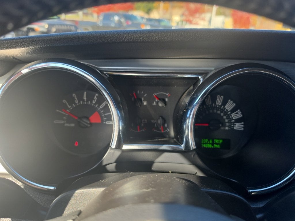 2006 Ford Mustang GT Deluxe