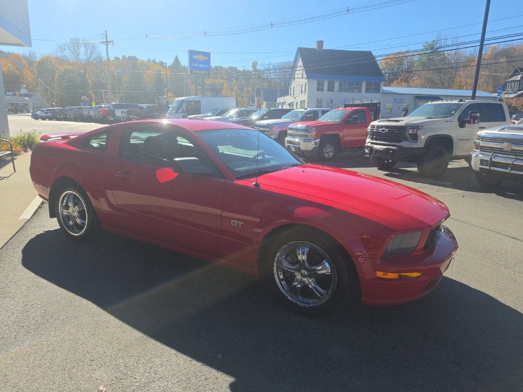 2006 Ford Mustang GT Deluxe