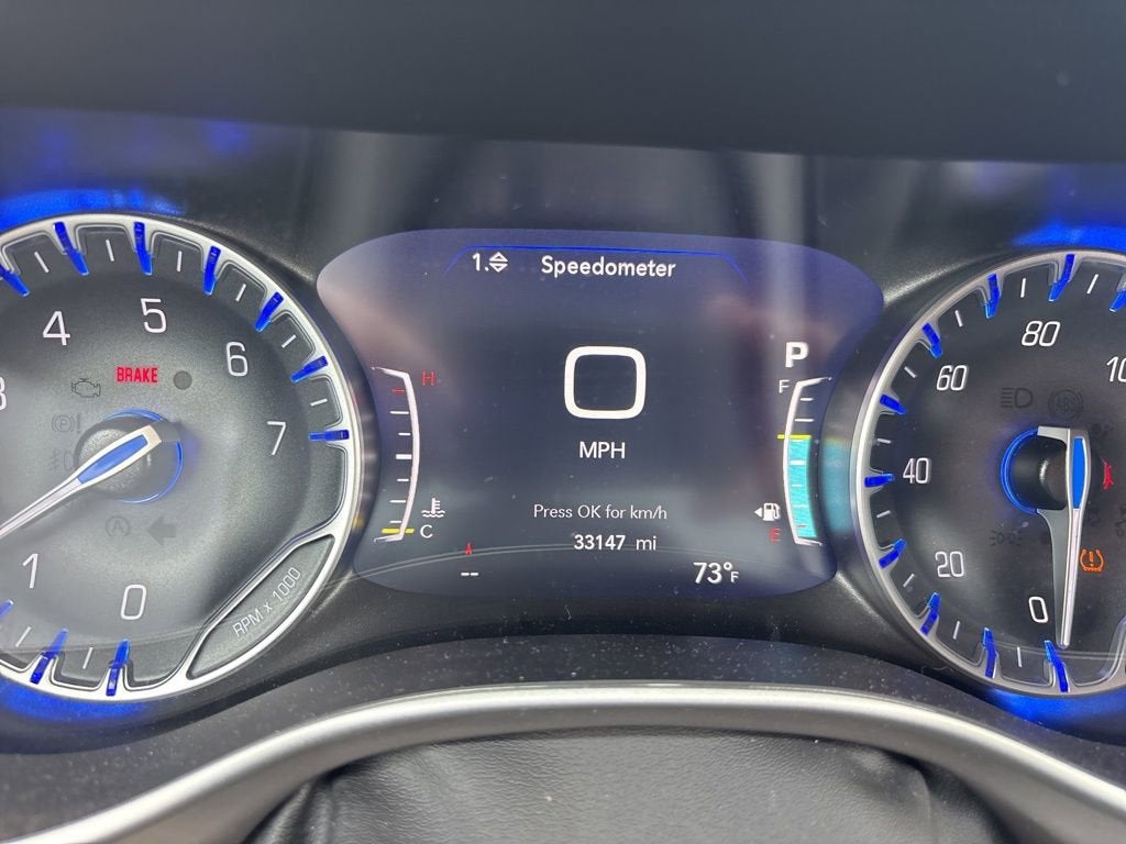 2025 Chrysler Pacifica Select
