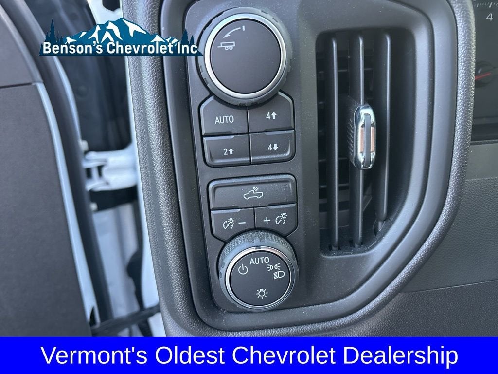 2025 Chevrolet Silverado 1500 Custom Trail Boss