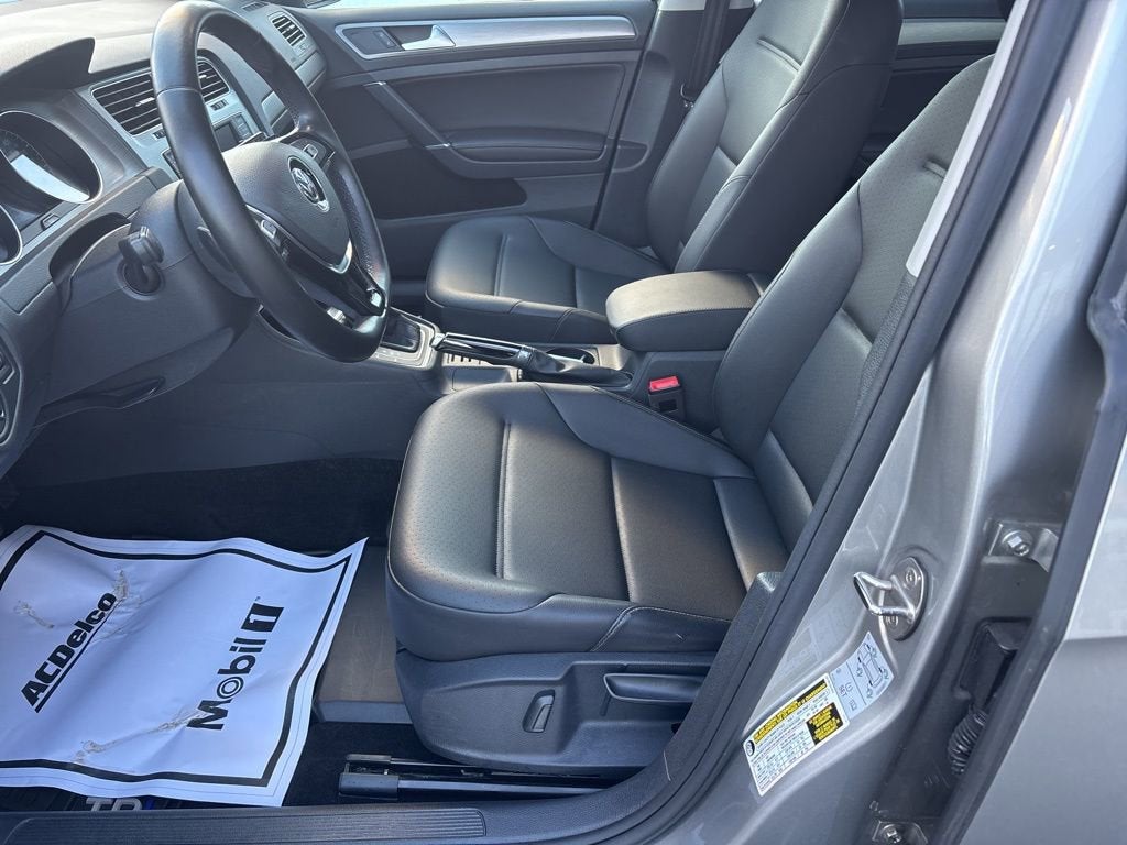 2017 Volkswagen Golf SportWagen TSI SE