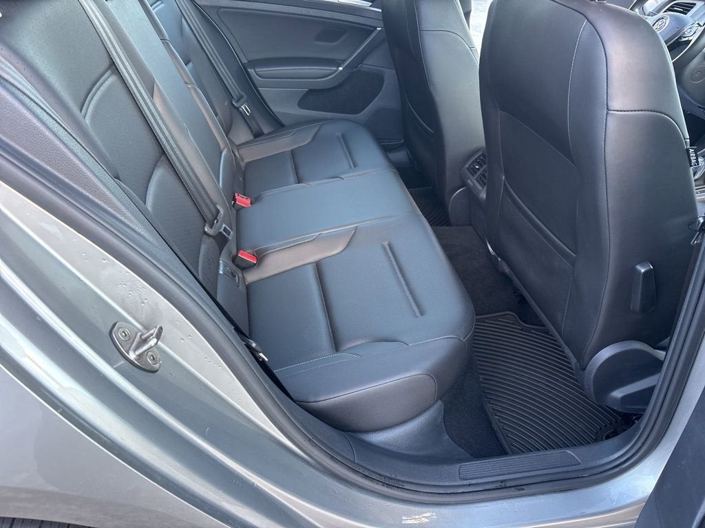 2017 Volkswagen Golf SportWagen TSI SE