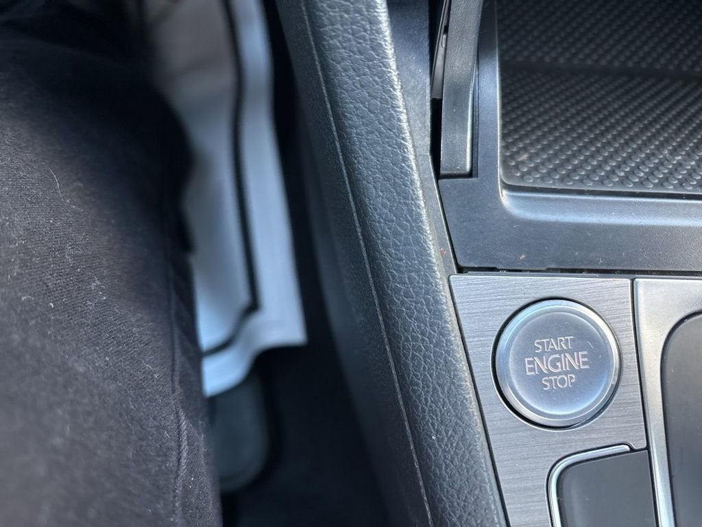 2017 Volkswagen Golf SportWagen TSI SE