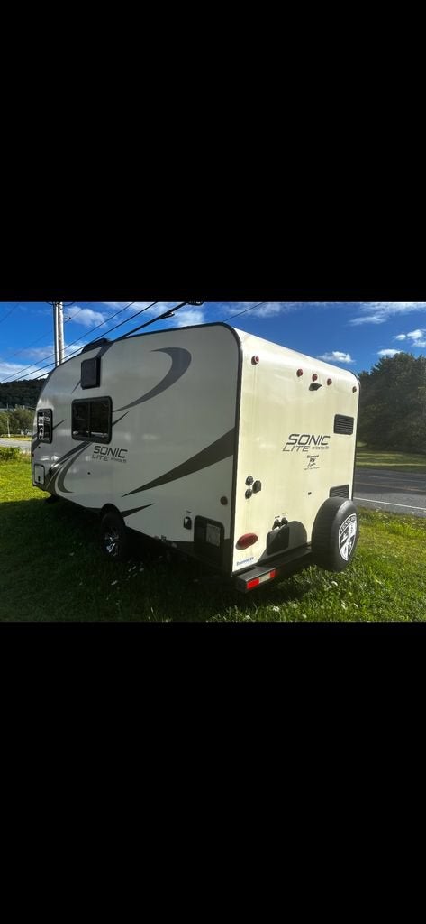 2018 VENTURE RV Sonic Lite SL16