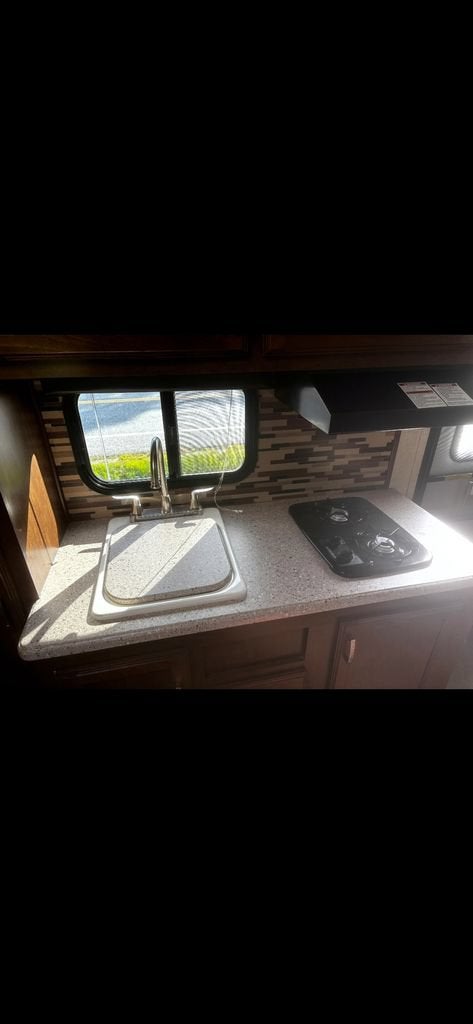 2018 VENTURE RV Sonic Lite SL16