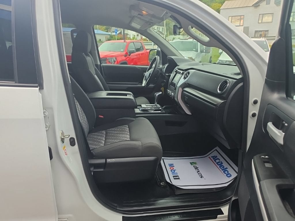 2018 Toyota Tundra SR5 5.7L V8