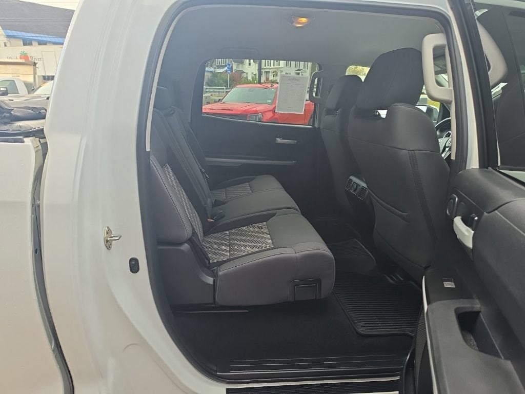 2018 Toyota Tundra SR5 - Photo 13