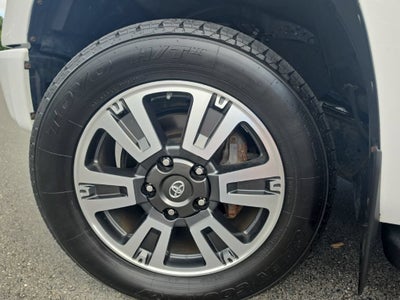 2018 Toyota Tundra SR5 5.7L V8
