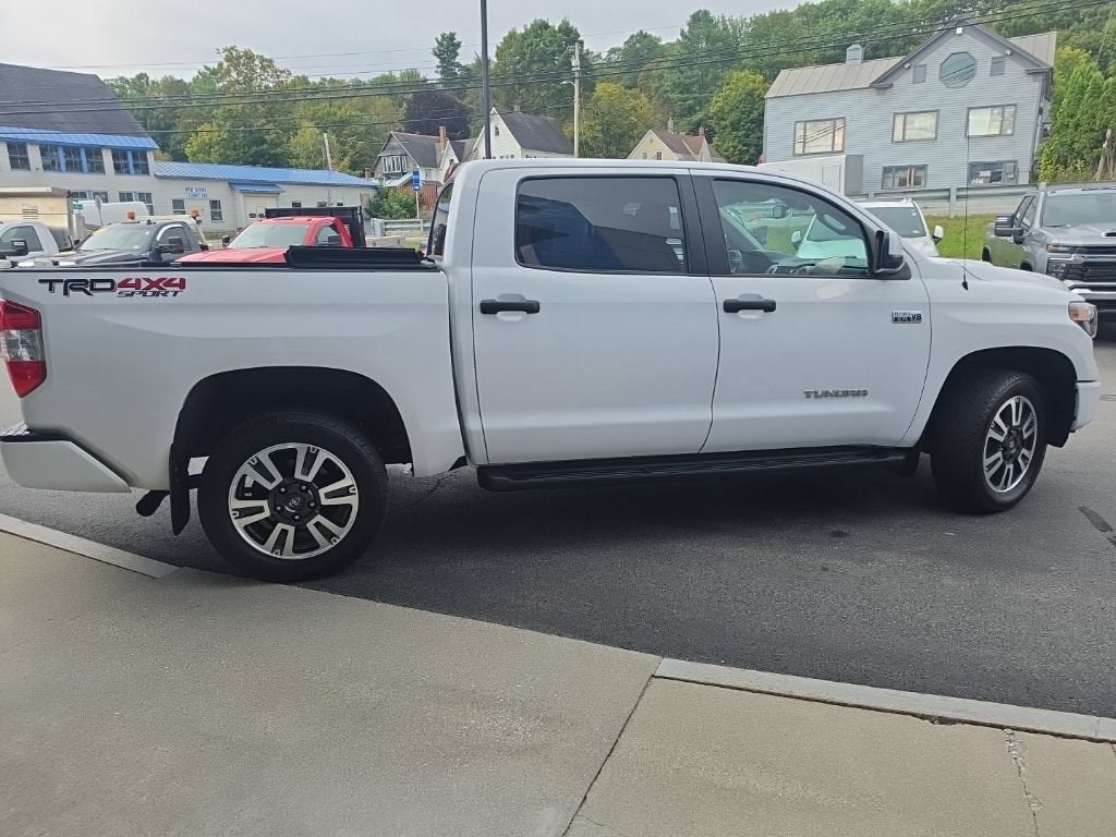 2018 Toyota Tundra SR5 5.7L V8