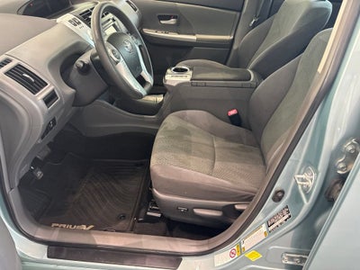2014 Toyota Prius v Two