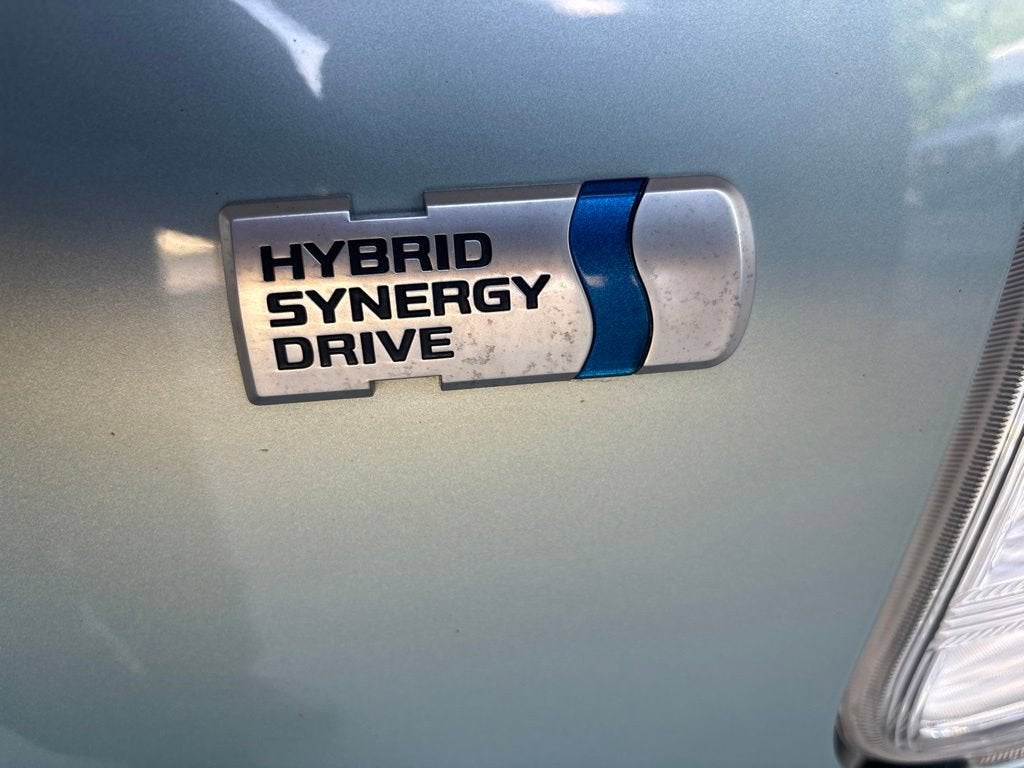 2014 Toyota Prius v Two