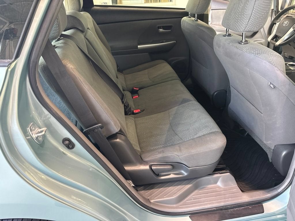 2014 Toyota Prius v Two