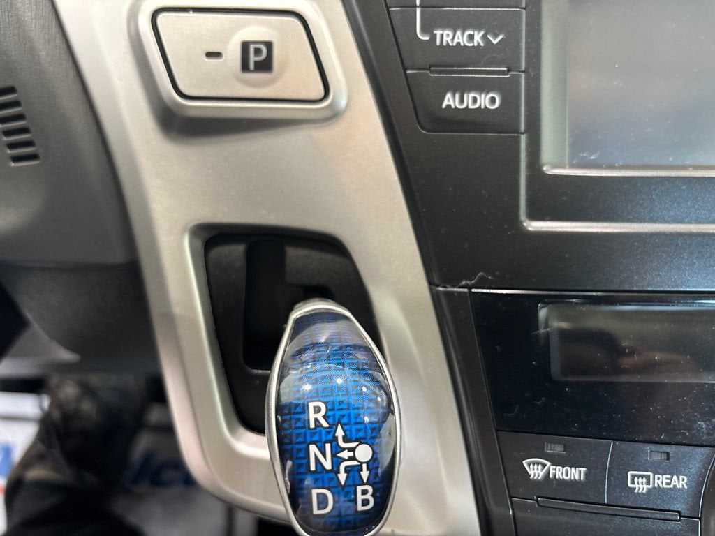 2014 Toyota Prius v Two