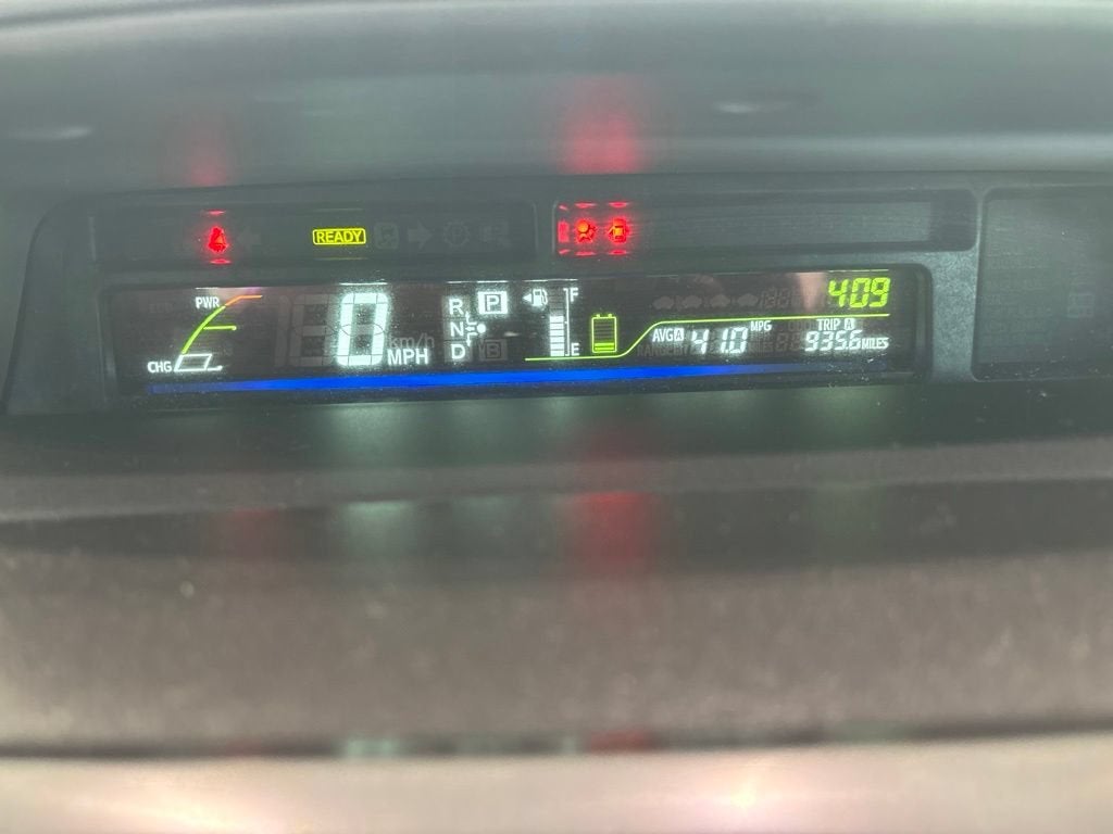 2014 Toyota Prius v Two