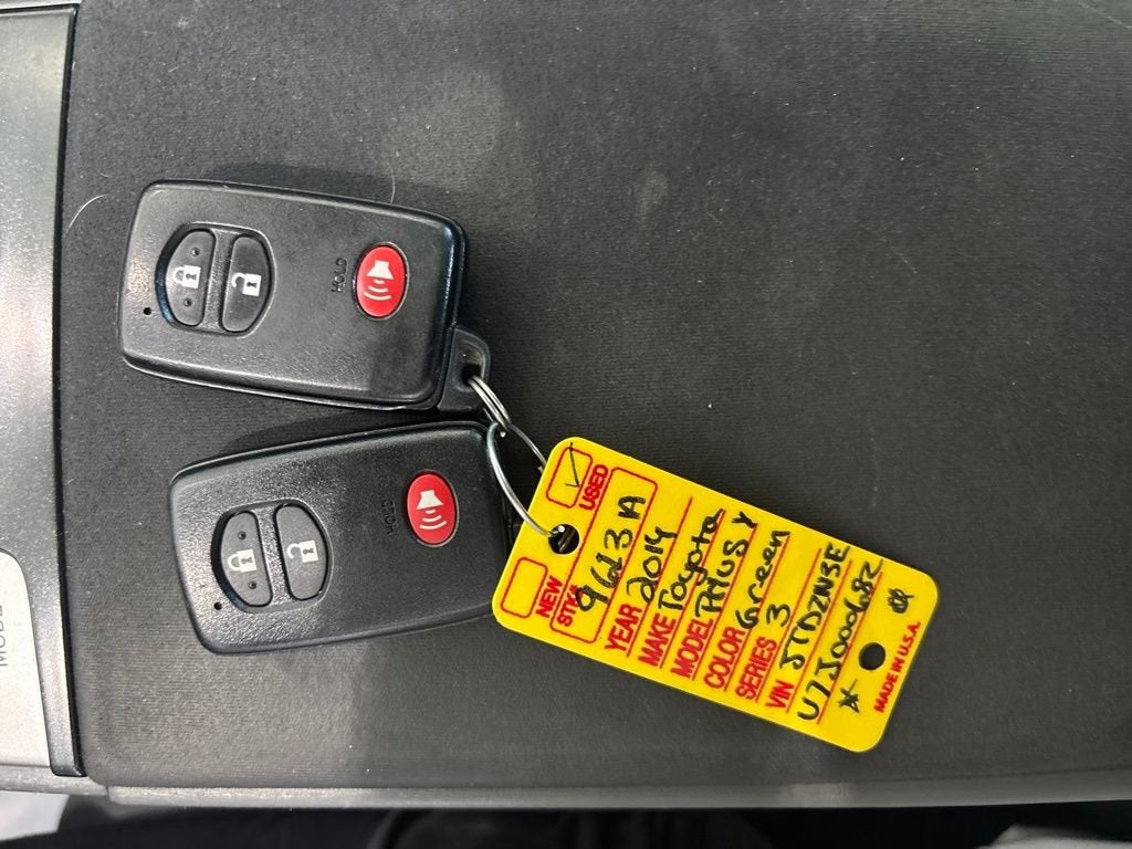 2014 Toyota Prius v Two