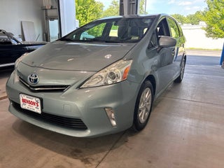 2014 Toyota Prius v Two