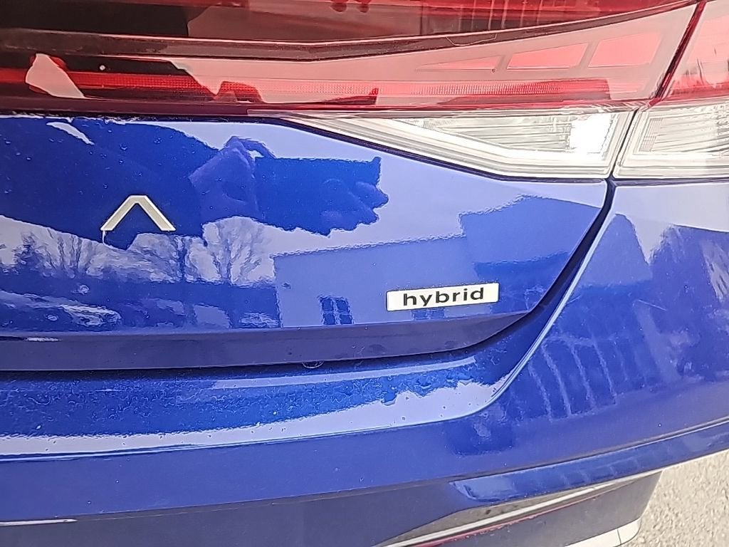 2024 Hyundai Elantra Hybrid Limited